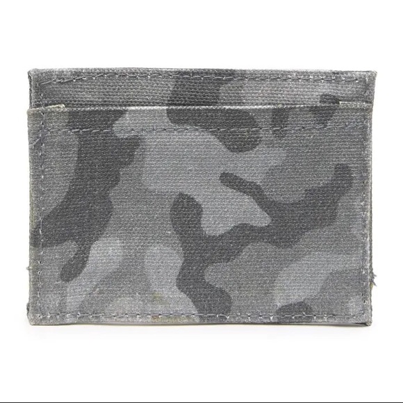 🆕 To The Market Slim Card Holder Wallet in Camo Print - Picture 1 of 8